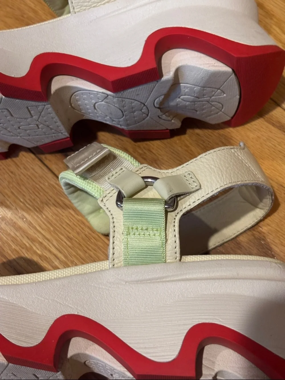 SOREL  women's  Kinetic Impact  Y Strap Wedge  Sandals 7.5 - Picture 11 of 16